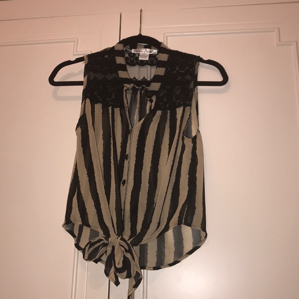 Sheer Beige and black short sleeve tie up top
